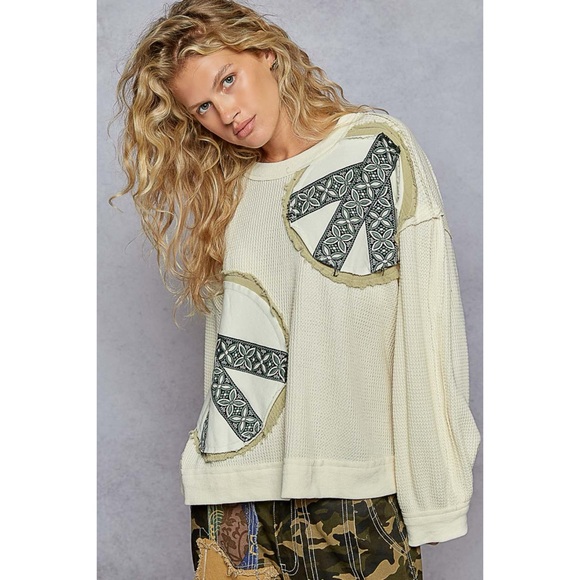 POL Cream Peace Patch Vintage Washed Waffle Knit Top Relaxed Fit - Picture 4 of 10